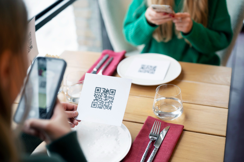 How a Digital Menu Improves the Restaurant Customer Experience